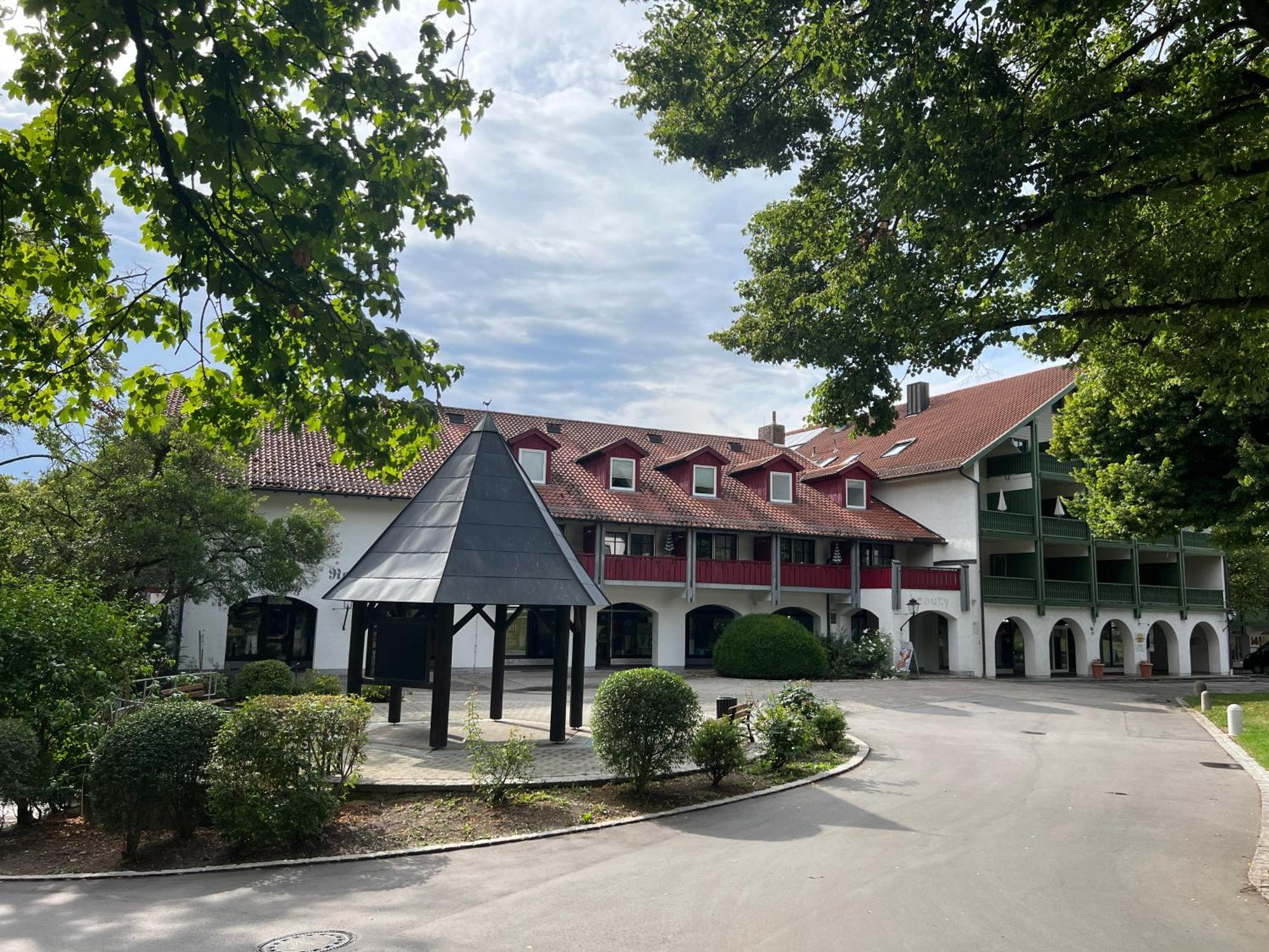 Appartement Mit Bademantelgang Zur Wohlfuehltherme Bad Griesbach im Rottal Exterior foto